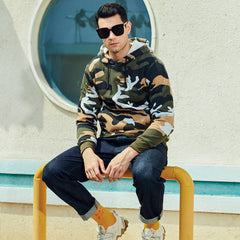 Camouflage Hoodie - Stylish and Versatile Pullover for All Seasons