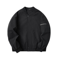 Stylish Men's Bomber Jacket with Zippered Pockets and Functional Design