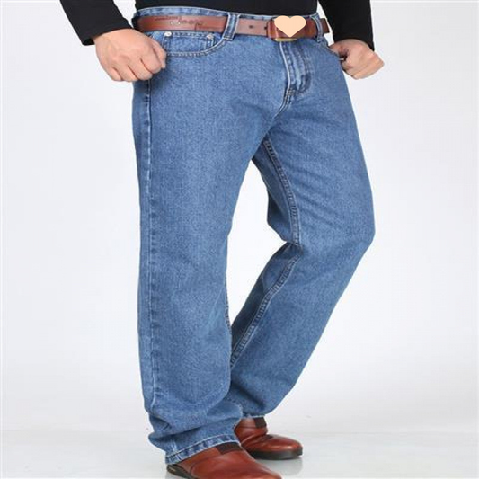 Classic Straight Fit Jeans with Stylish Back Pockets