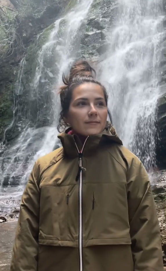 LØPER: The Multifunctional Running Jacket