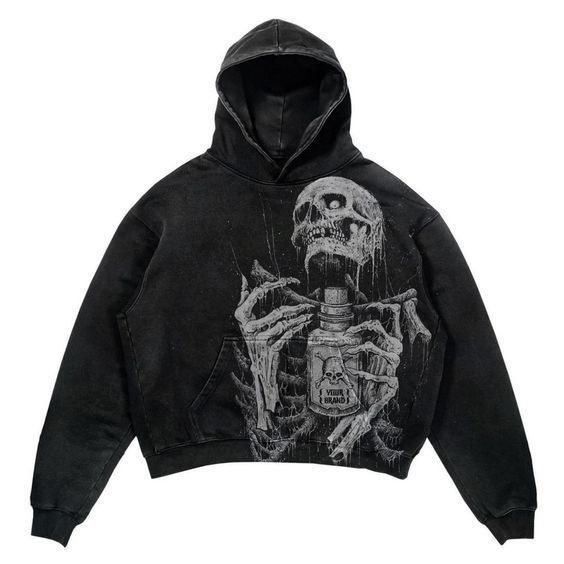 Skull Lightning Graphic Hoodie - Perfect for Edgy Streetwear Enthusiasts