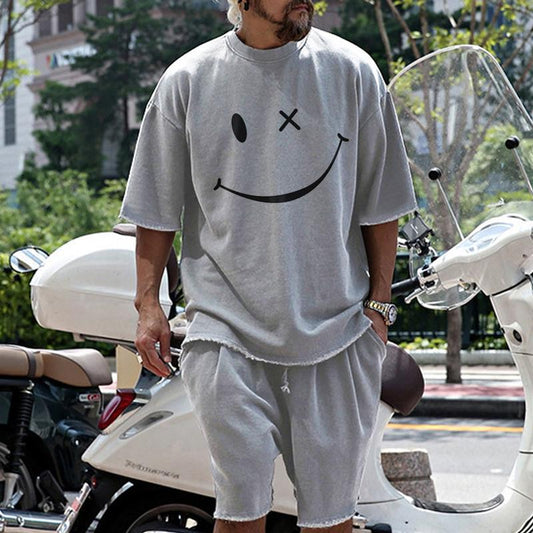 Men's Fashion Loose Smiley Print Short Sleeve T-Shirt And Shorts Set 66196672Z