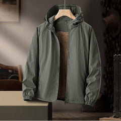 Men's Stylish Hooded Jacket - Perfect for Outdoor Adventures and Casual Wear