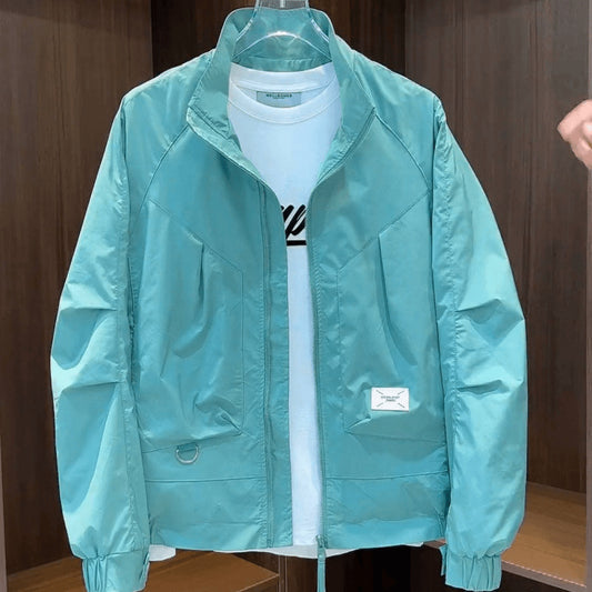 Stylish Lightweight Jacket for Casual and Outdoor Adventures