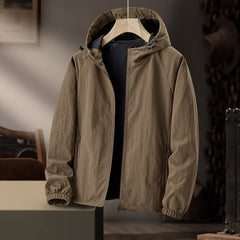 Men's Stylish Hooded Jacket - Perfect for Outdoor Adventures and Casual Wear